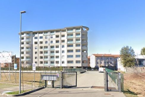 Esterno-via-varese