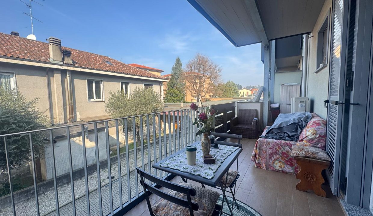 bilocale-oggiona-con-santo-stefano-balcone-laghi-malpensa -varese