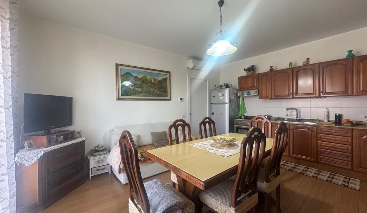 bilocale-oggiona-con-santo-stefano-balcone-laghi-malpensa -varese