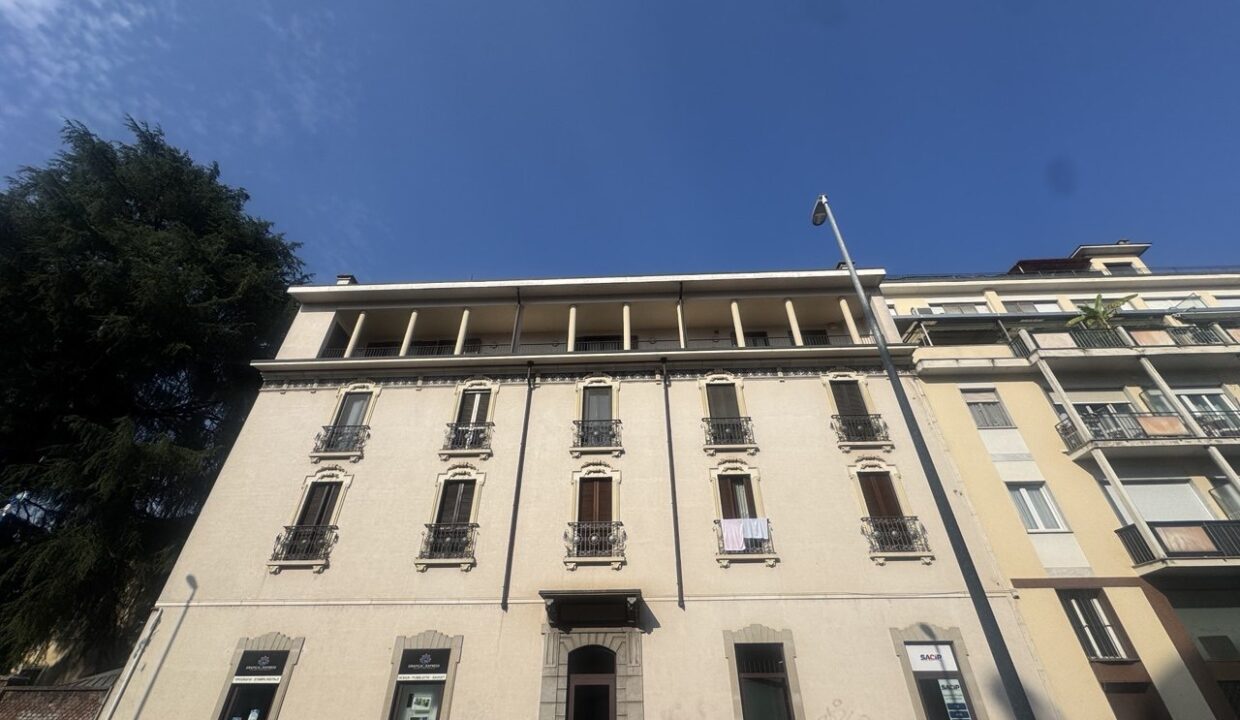 attico-superattico-gallarate-centro-terrazzo-balcone-box-doppio-milano-malpensa-varese