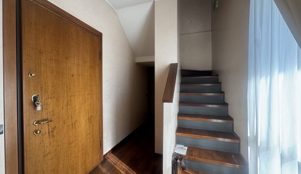 attico-superattico-gallarate-centro-terrazzo-balcone-box-doppio-milano-malpensa-varese