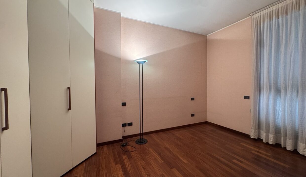 attico-superattico-gallarate-centro-terrazzo-balcone-box-doppio-milano-malpensa-varese