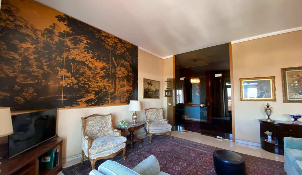 attico-lastrico-solare-gallarate-centro-milano-varese-malpensa-stazione