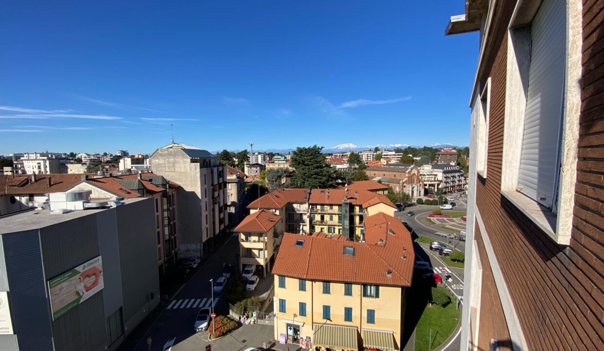 attico-lastrico-solare-gallarate-centro-milano-varese-malpensa-stazione