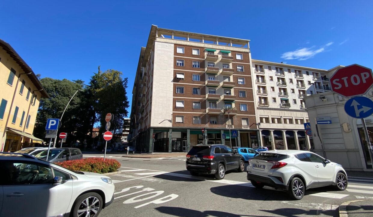 attico-lastrico-solare-gallarate-centro-milano-varese-malpensa-stazione