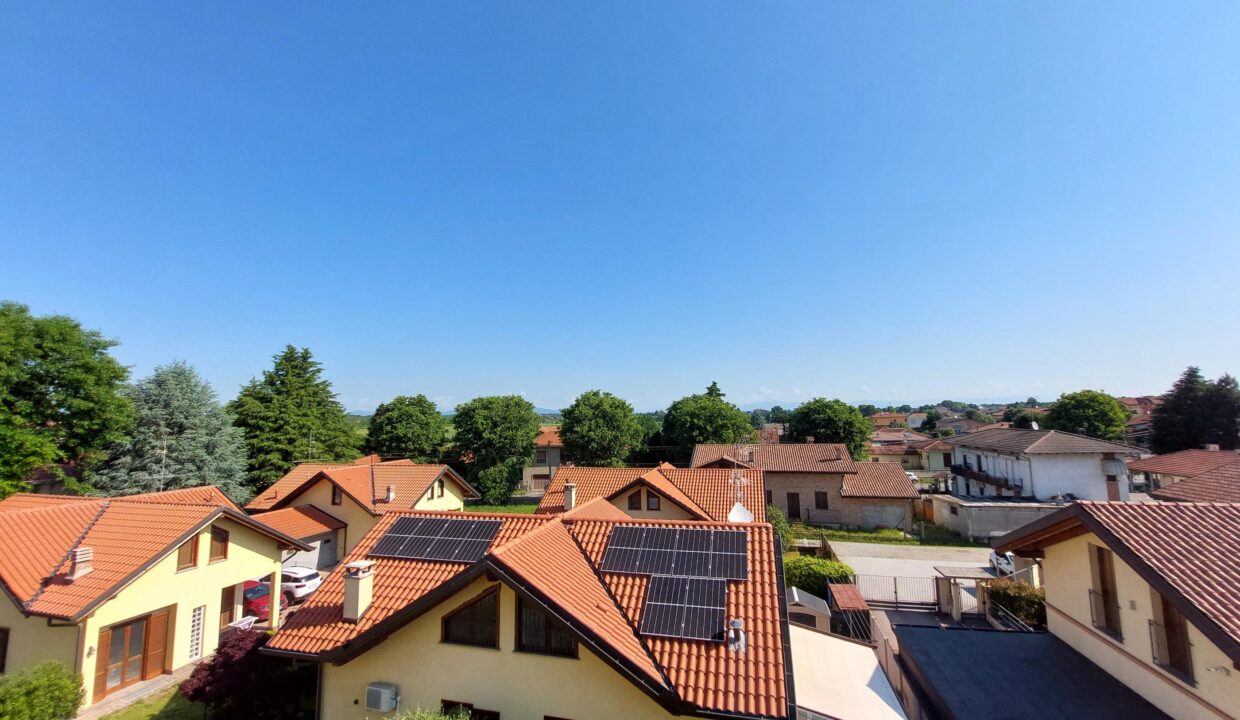 duplex-trilocale-due-livelli-ferno-malpensa-milano-box