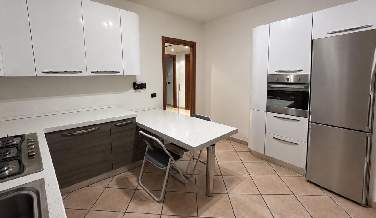 duplex-trilocale-due-livelli-ferno-malpensa-milano-box