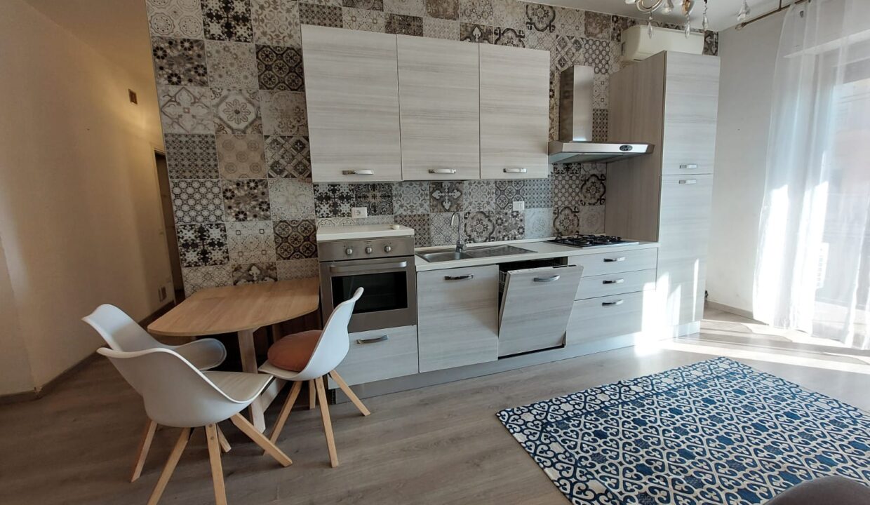 Trilocale-arredato-in-affitto-cardano-al-campo-balcone-malpensa-gallarate