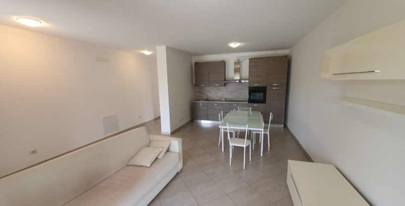 Bilocale-piano-terra-arsago-seprio-arredato-milano-malpensa-cantina