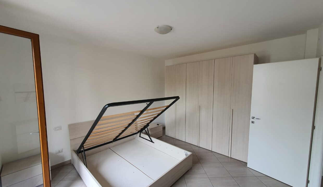 Bilocale-piano-terra-arsago-seprio-arredato-milano-malpensa-cantina