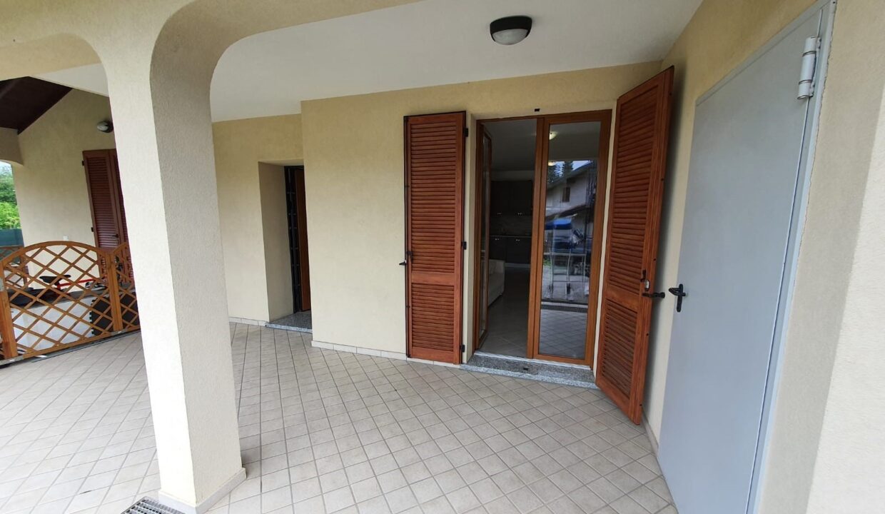Bilocale-piano-terra-arsago-seprio-arredato-milano-malpensa-cantina
