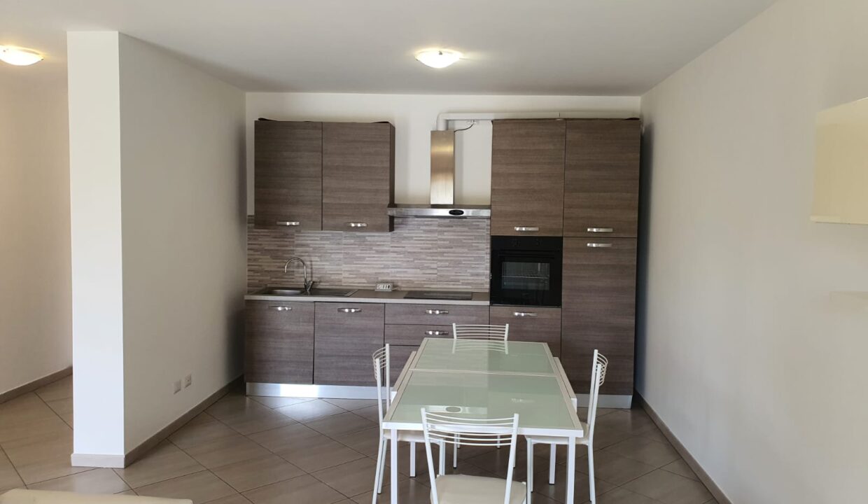 Bilocale-piano-terra-arsago-seprio-arredato-milano-malpensa-cantina