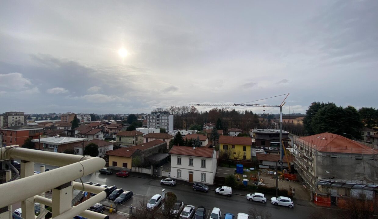 Trilocale-arredato-gallarate-milano-malpensa-balconi