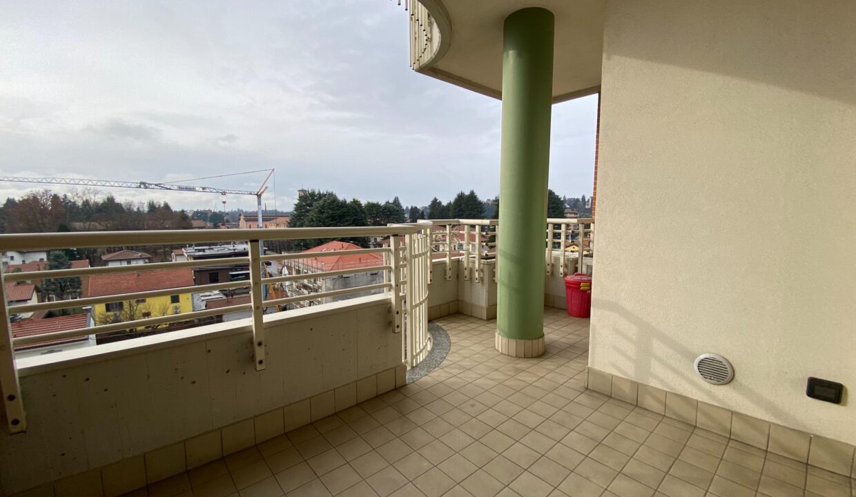 Trilocale-arredato-gallarate-milano-malpensa-balconi