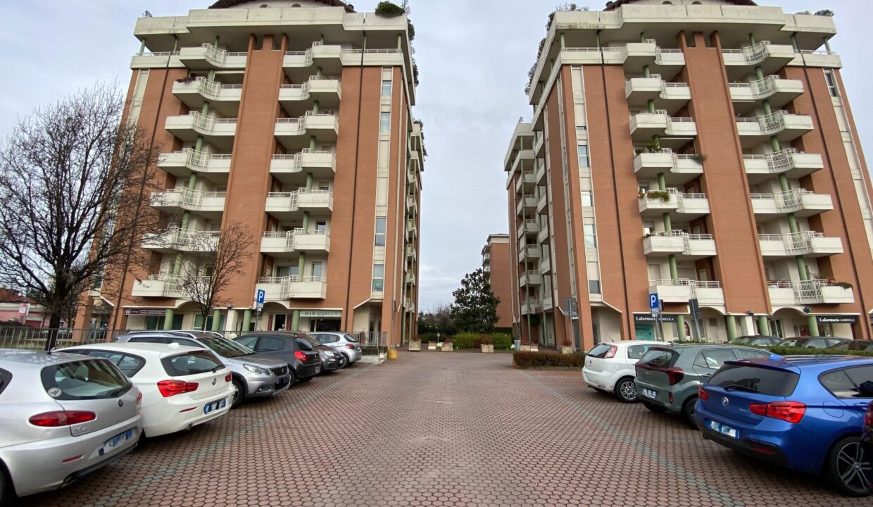 Trilocale-arredato-gallarate-milano-malpensa-balconi