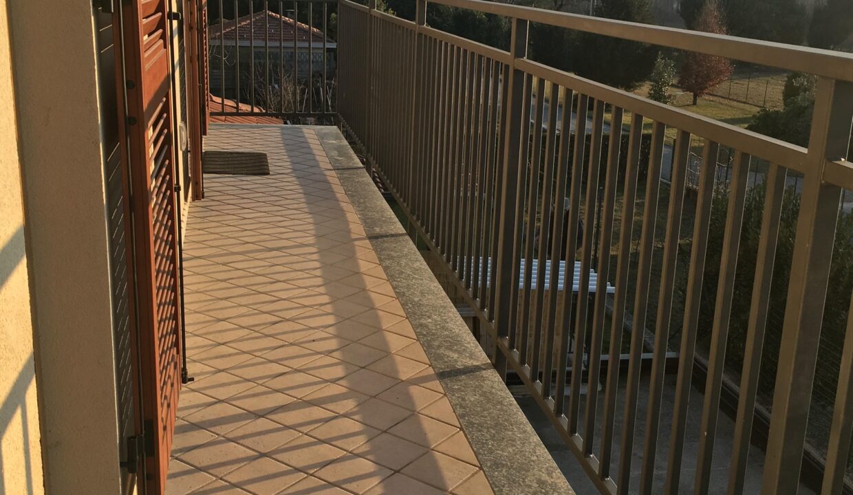 bilocale-arsago-seprio-milano-maplensa-laghi-balcone-cantina-posto-auto