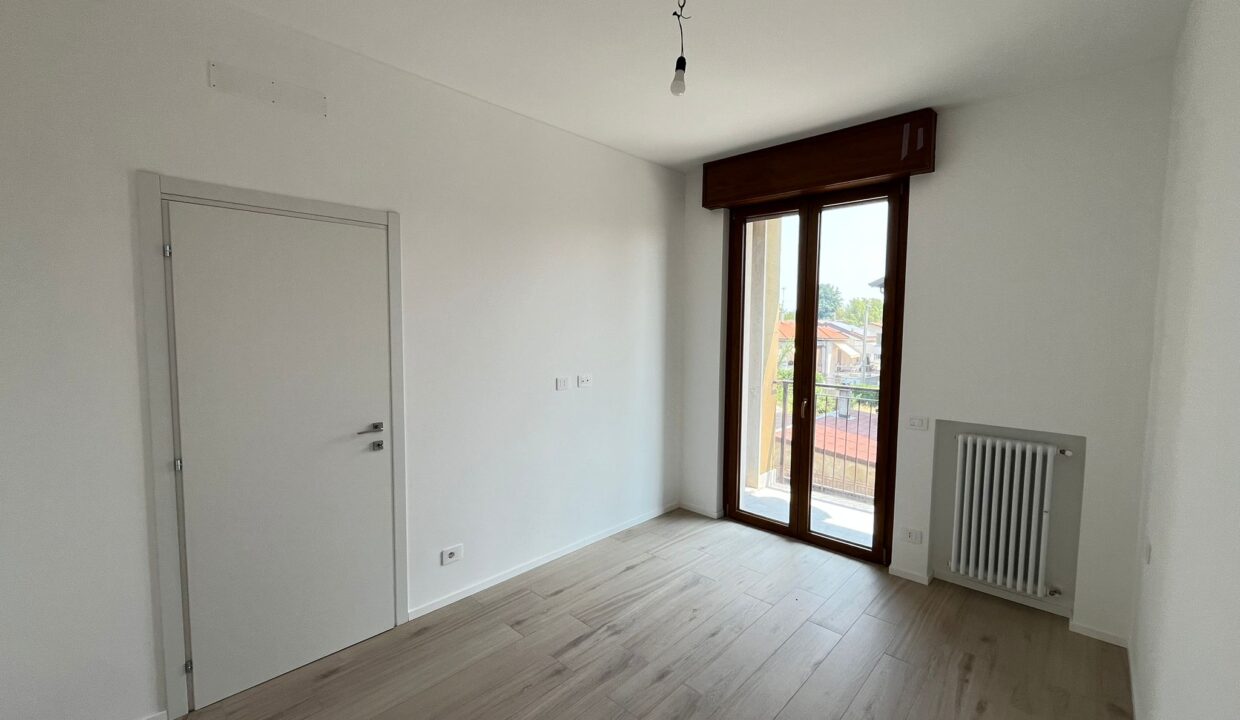 trilocale-vendita-busto-arsizio-balcone-terrazzo-box-doppio-cantina-milano-malpensa-varese