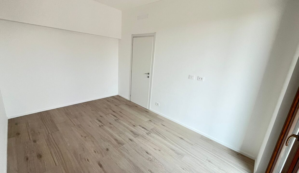 trilocale-vendita-busto-arsizio-balcone-terrazzo-box-doppio-cantina-milano-malpensa-varese