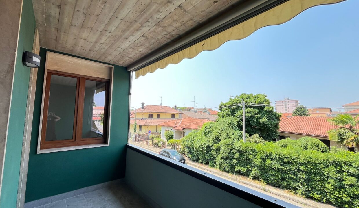 trilocale-vendita-busto-arsizio-balcone-terrazzo-box-doppio-cantina-milano-malpensa-varese-1