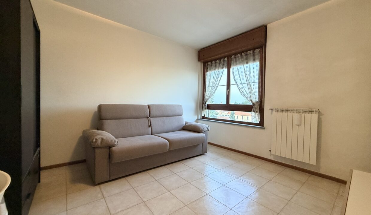 monolocale-gallarate-stazione-arredato-box-cantina-malpensa