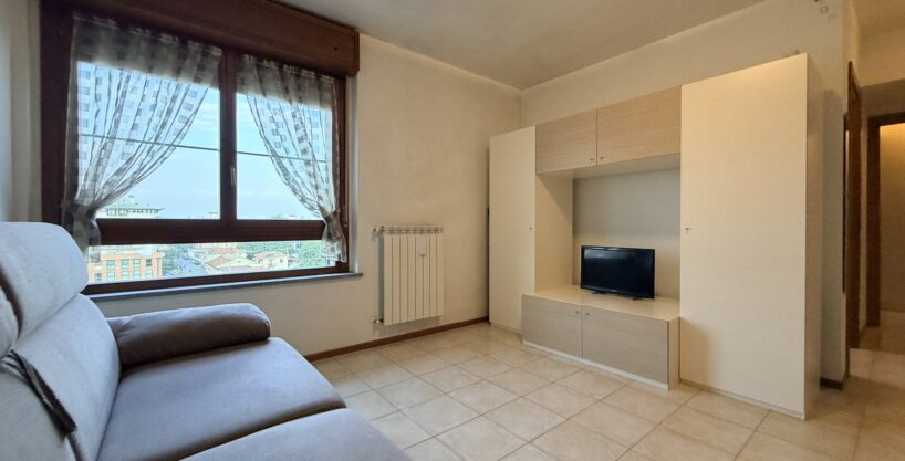 monolocale-gallarate-stazione-arredato-box-cantina-malpensa