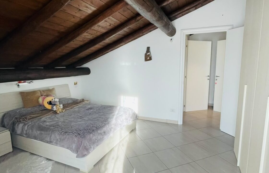 bilocale-arredato-arsago-seprio-balcone-cantina-posto-auto-malpensa-milano
