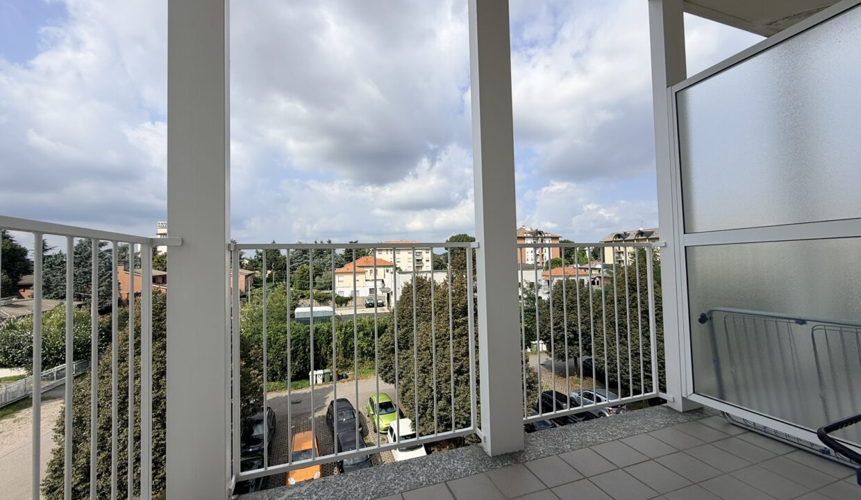 trilocale-arredato-affitto-balcone-malpensa-milano-gallarate
