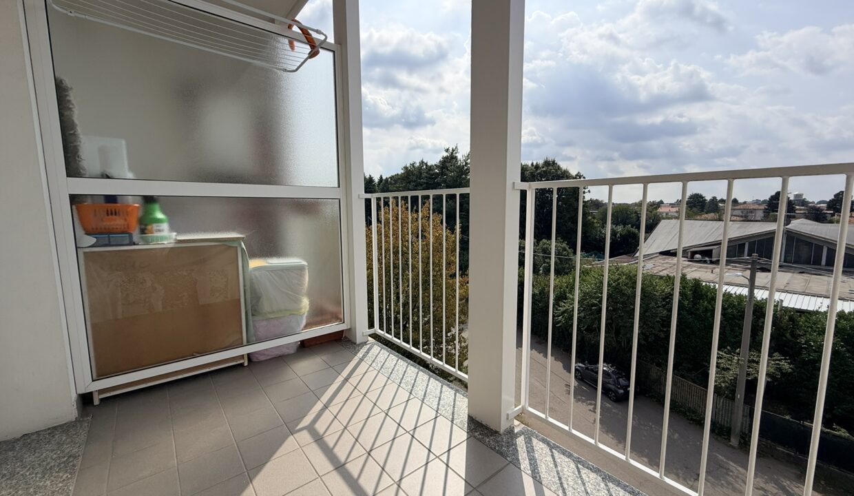 trilocale-arredato-affitto-balcone-malpensa-milano-gallarate