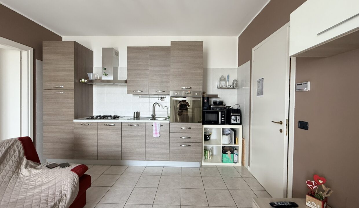 trilocale-arredato-affitto-balcone-malpensa-milano-gallarate