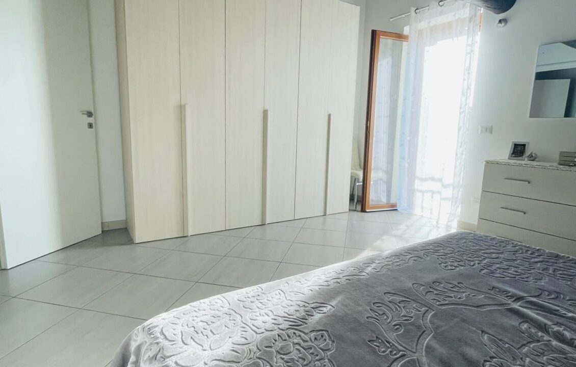 bilocale-arredato-arsago-seprio-balcone-cantina-posto-auto-malpensa-milano