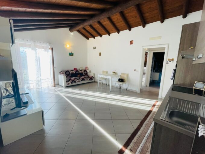 bilocale-arredato-arsago-seprio-balcone-cantina-posto-auto-malpensa-milano